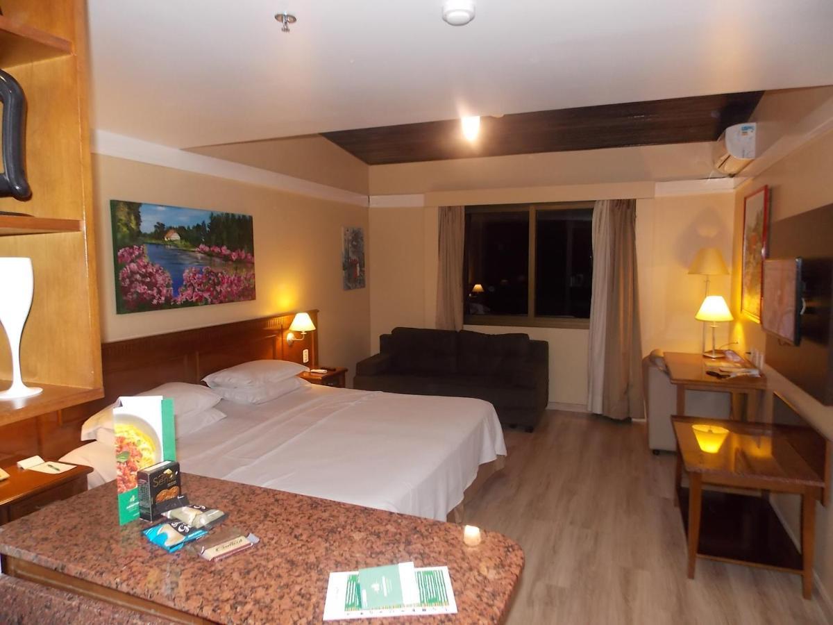 Apart-Hotel Em Gramado, Padrao 4 Estrelas, No Centro Экстерьер фото