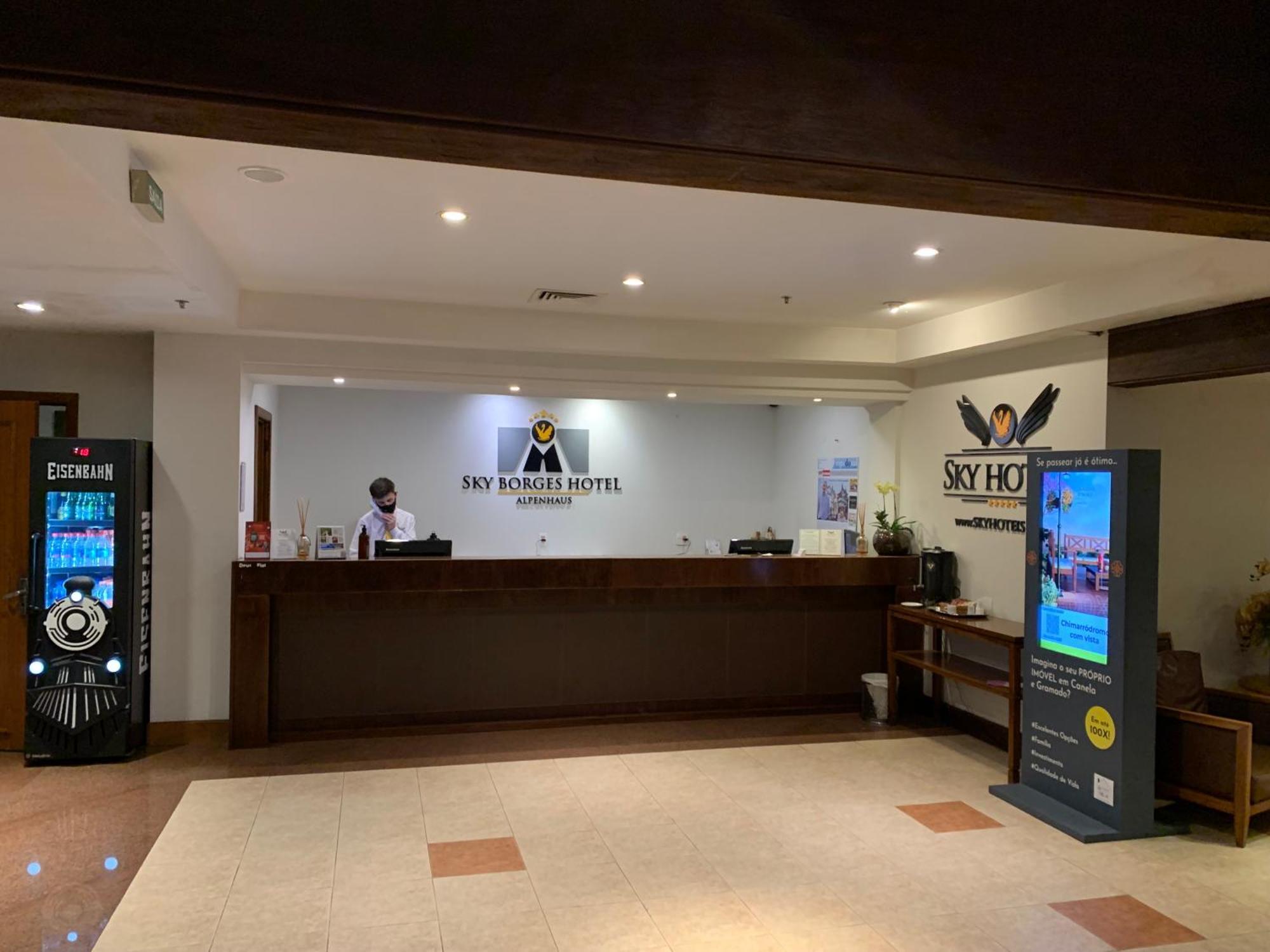 Apart-Hotel Em Gramado, Padrao 4 Estrelas, No Centro Экстерьер фото